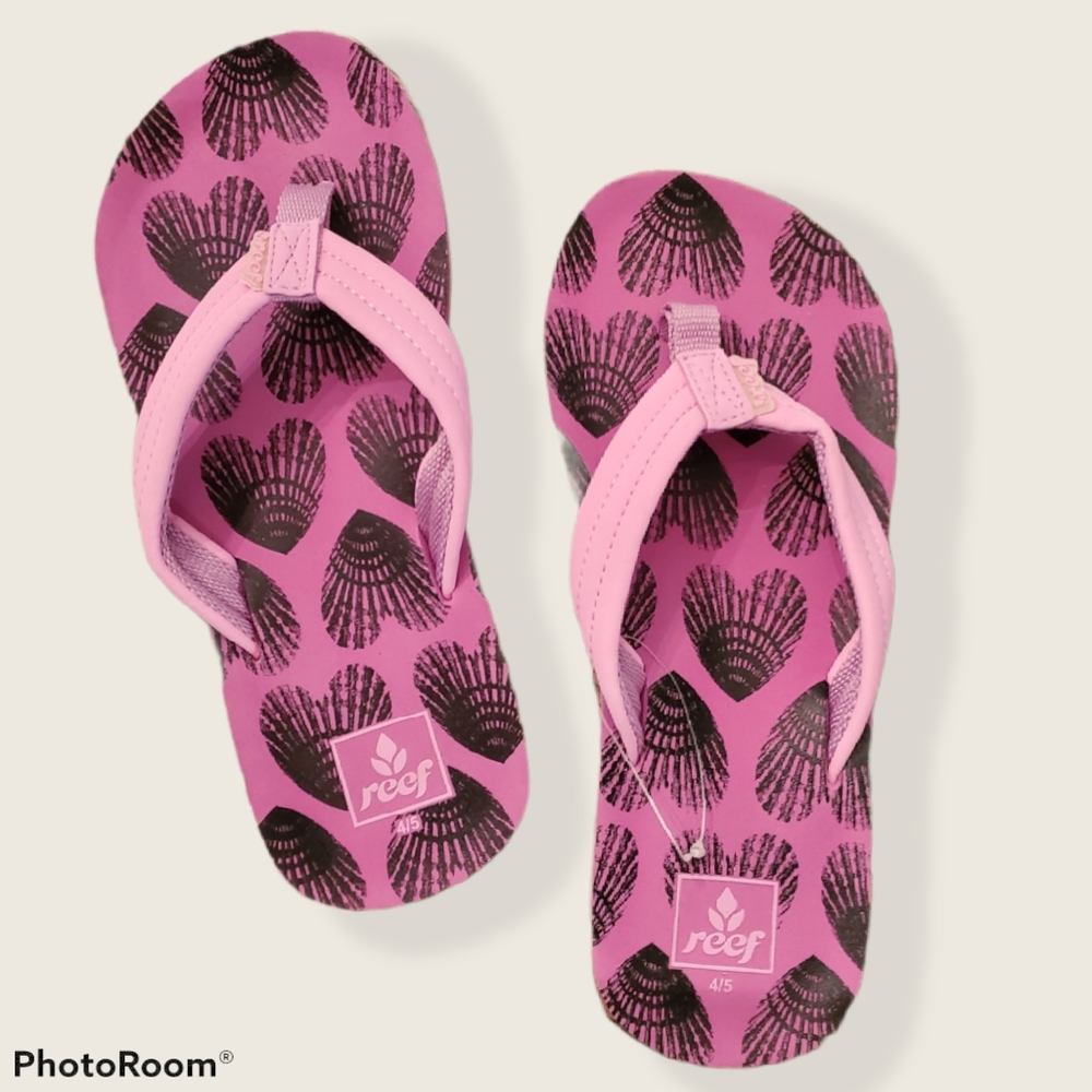 Kid's size 4/5 brand new Reef flip flops